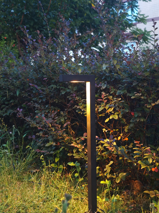 12V Matte Black Aluminum Pathway Light - L Shape